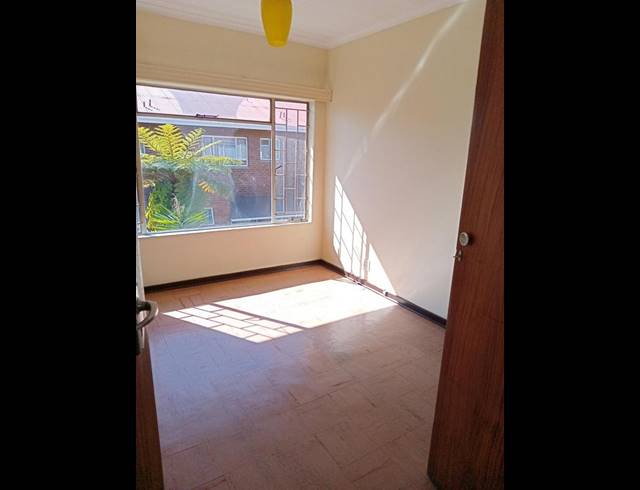 1 BEDROOM PROPERTY TO RENT IN CAPITAL PARK